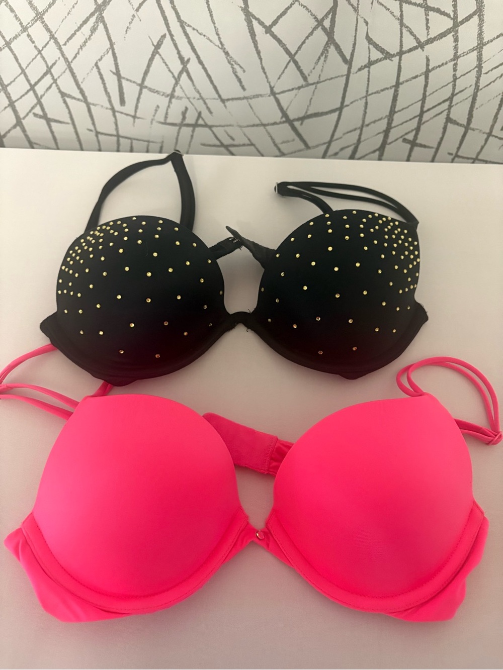 VS & PINK Push-Up Bra Bundle - Size 34B (Excellent Condition)